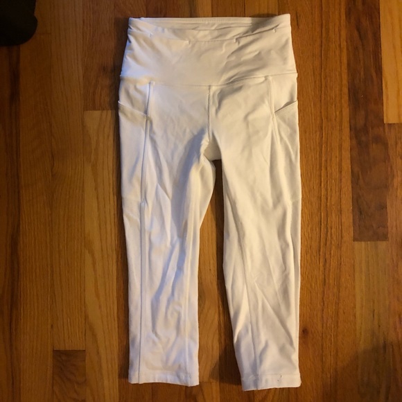 Lululemon white cropped leggings - Picture 3 of 8